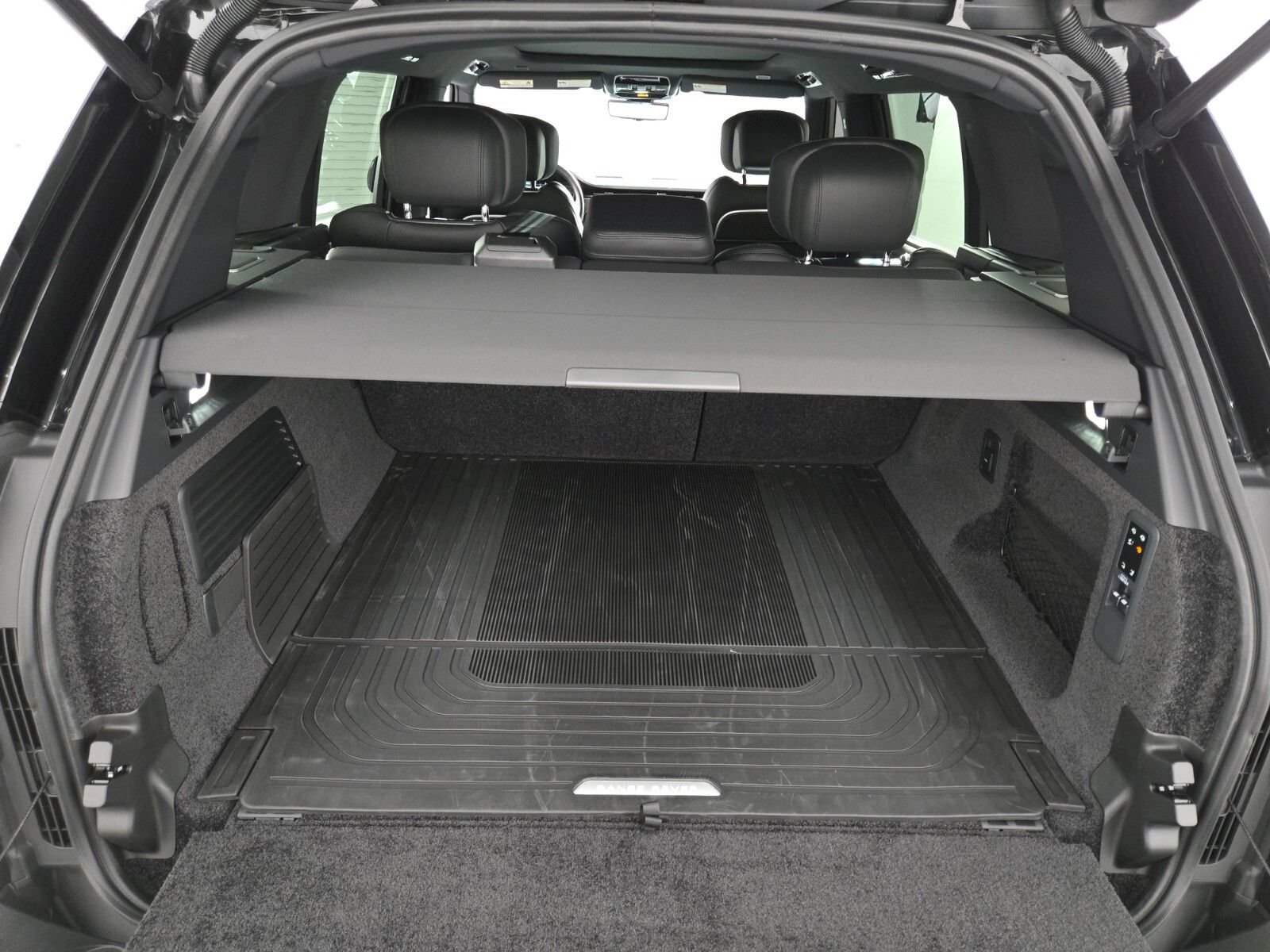 New 2026 Land Rover Range Rover Long Wheelbase Autobiography AWD/4WD image 15