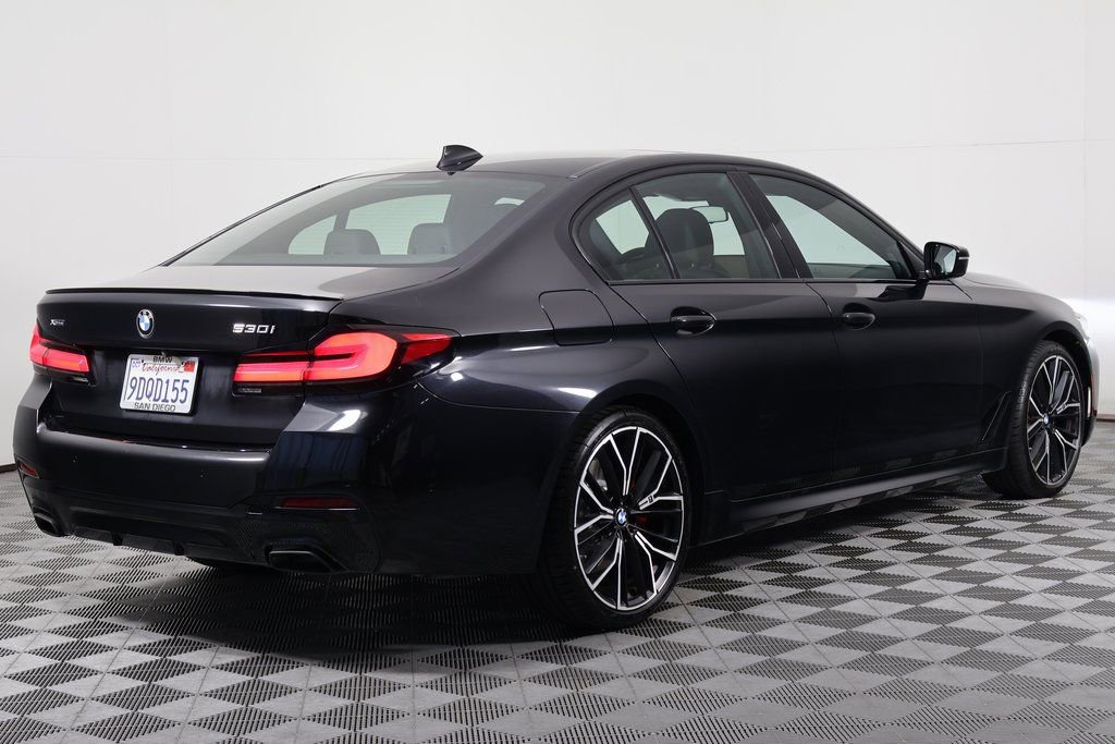 Used 2023 BMW 530i xDrive w/ M Sport Package AWD/4WD image 4