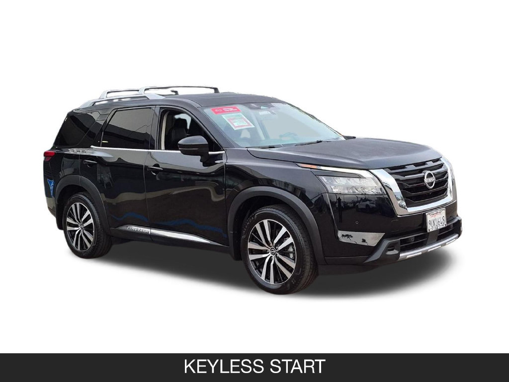 Certified 2025 Nissan Pathfinder Platinum w/ Cargo Package FWD image 2