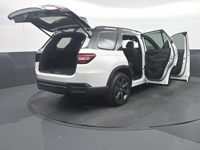 New 2026 Honda Pilot Sport image 40