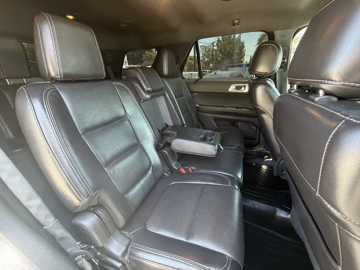 Used 2015 Ford Explorer Sport w/ Equipment Group 401A AWD/4WD image 38