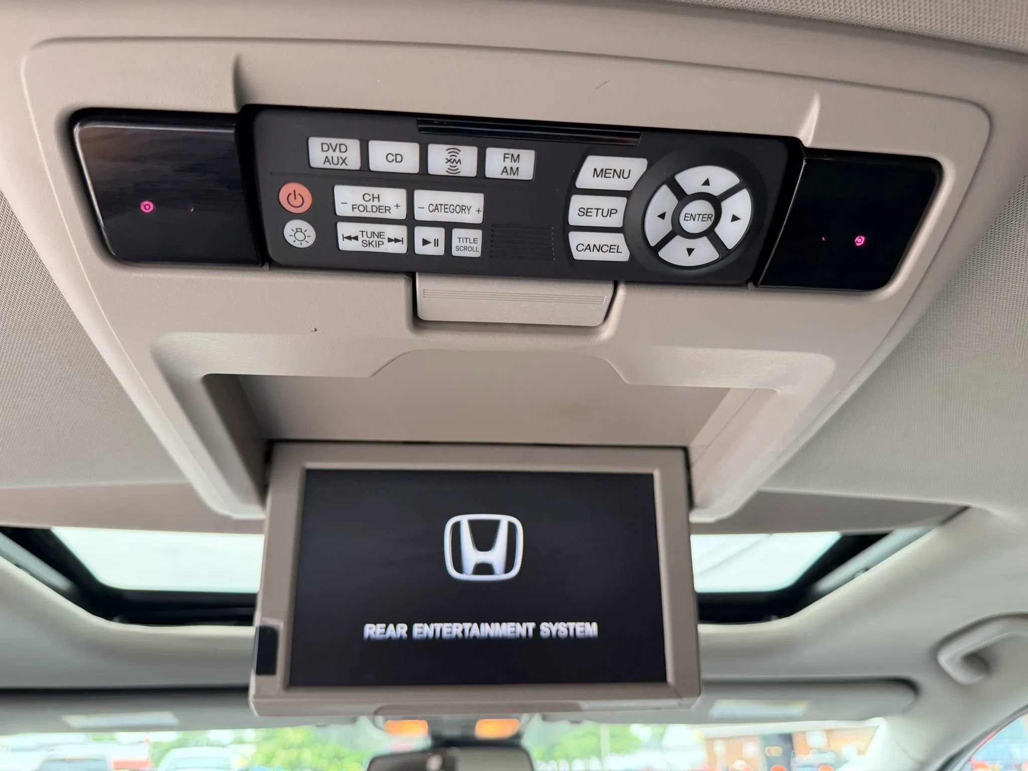 Used 2016 Honda Odyssey Touring image 17