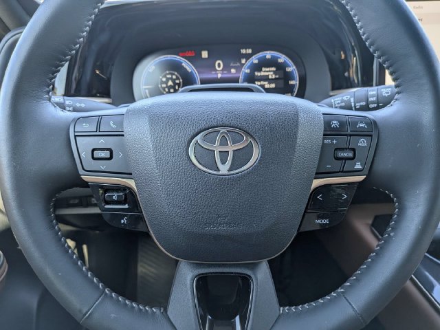 Used 2025 Toyota Crown Signia w/ Advanced Technology Package AWD/4WD image 28