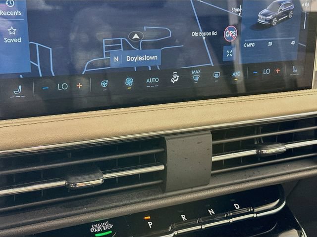 Used 2023 Lincoln Corsair AWD w/ Equipment Group 101A image 21