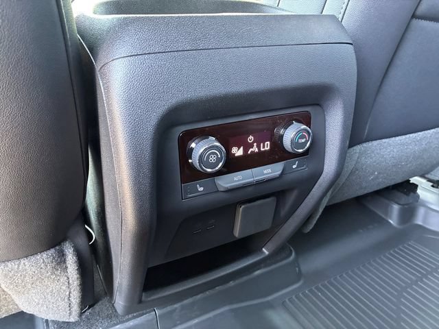 New 2026 Chevrolet Traverse RS w/ LPO, Floor Liner Package AWD/4WD image 18