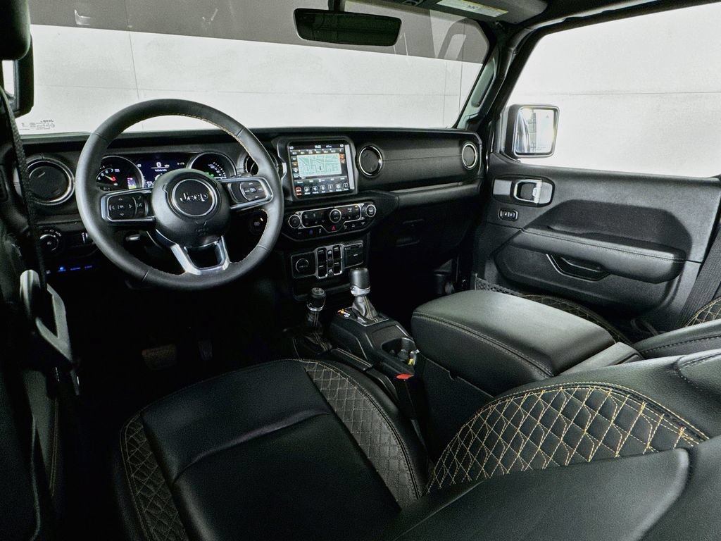 Used 2023 Jeep Wrangler Unlimited Sahara AWD/4WD image 26