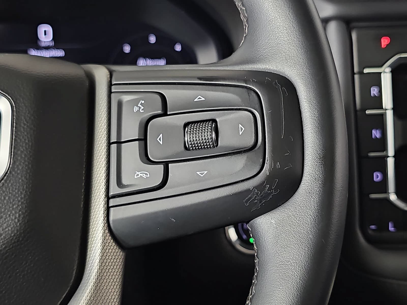 Used 2023 GMC Yukon XL Denali AWD/4WD image 18