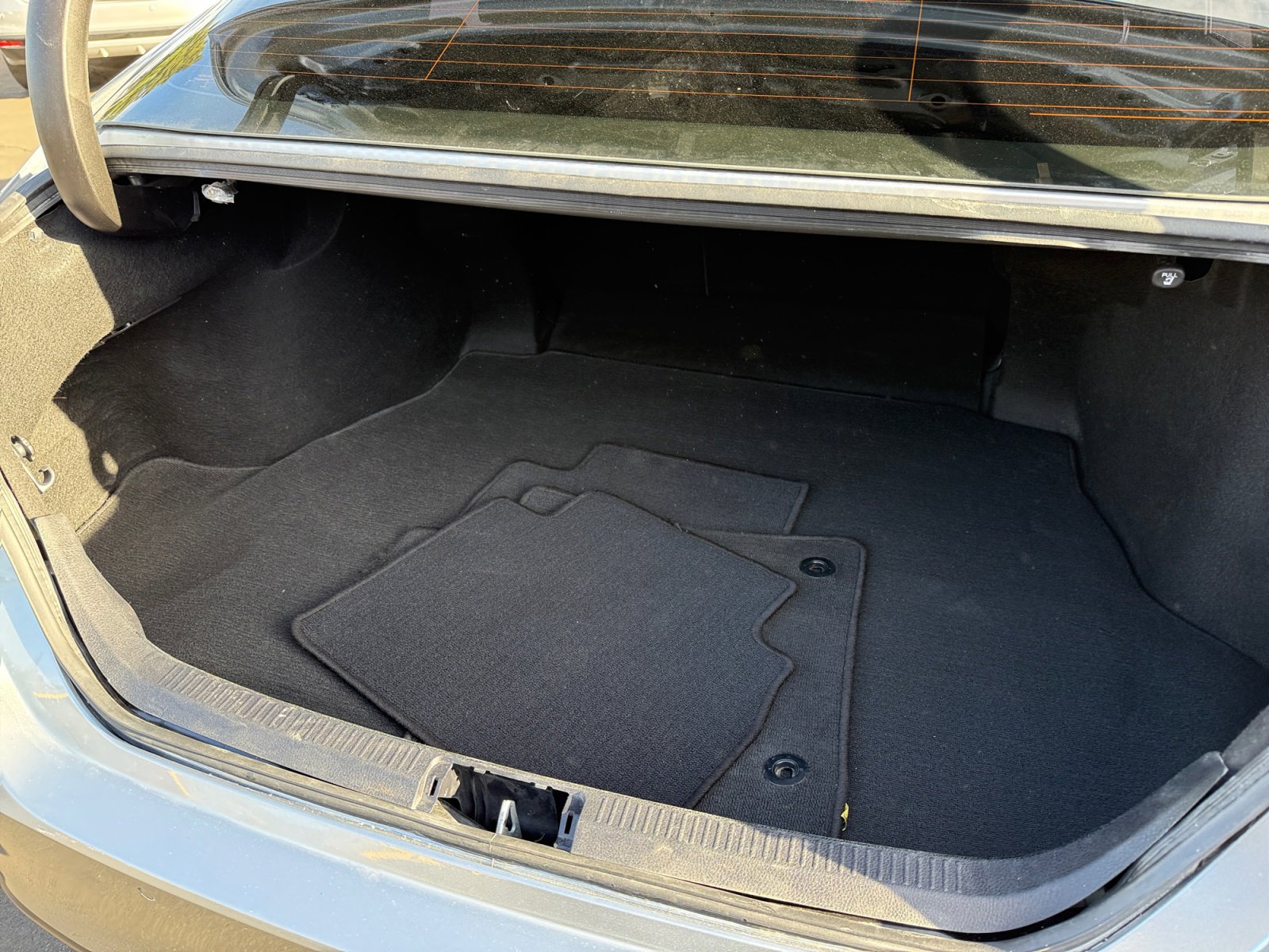 Used 2020 Toyota Camry XLE image 20