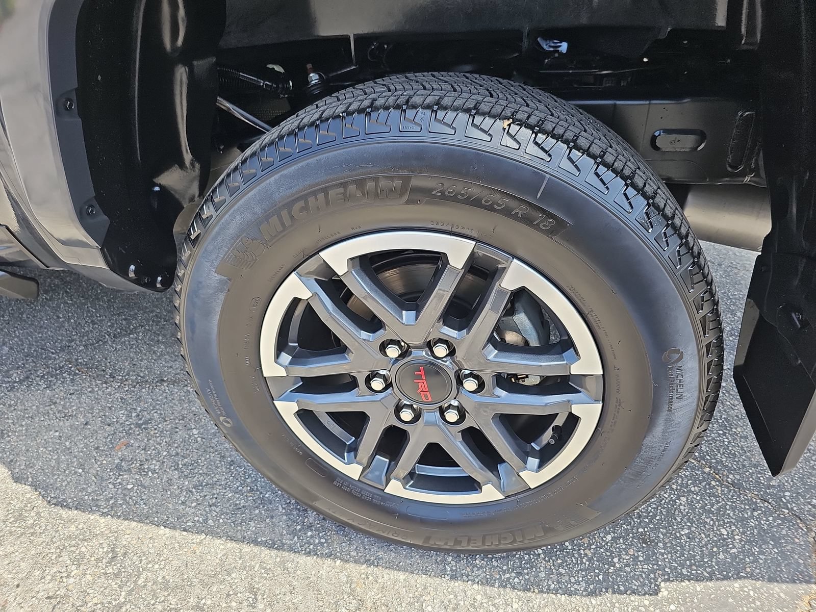 Used 2025 Toyota Tacoma TRD Sport AWD/4WD image 37