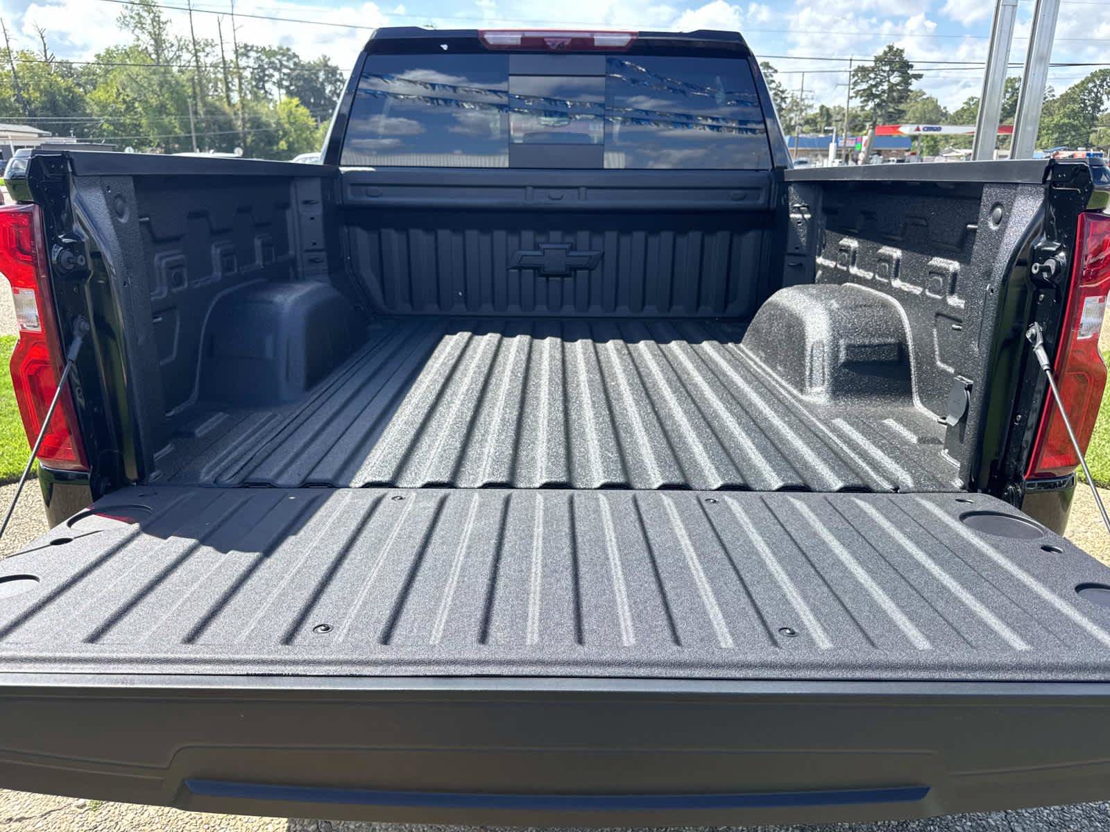 New 2026 Chevrolet Silverado 1500 High Country AWD/4WD image 7