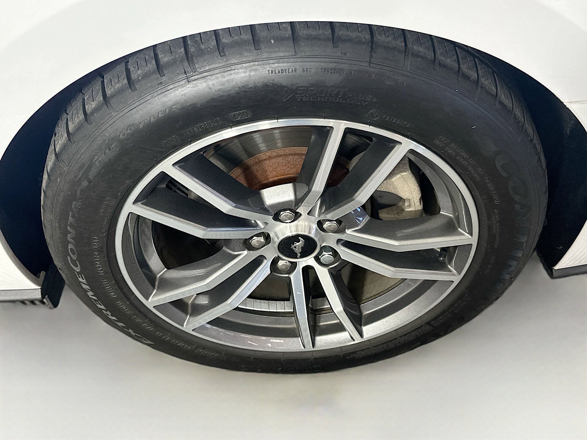 Used 2016 Ford Mustang Premium image 11