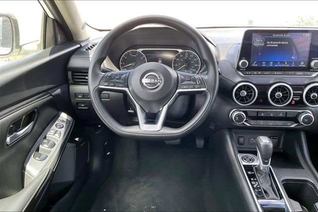 Certified 2025 Nissan Sentra SV FWD image 4