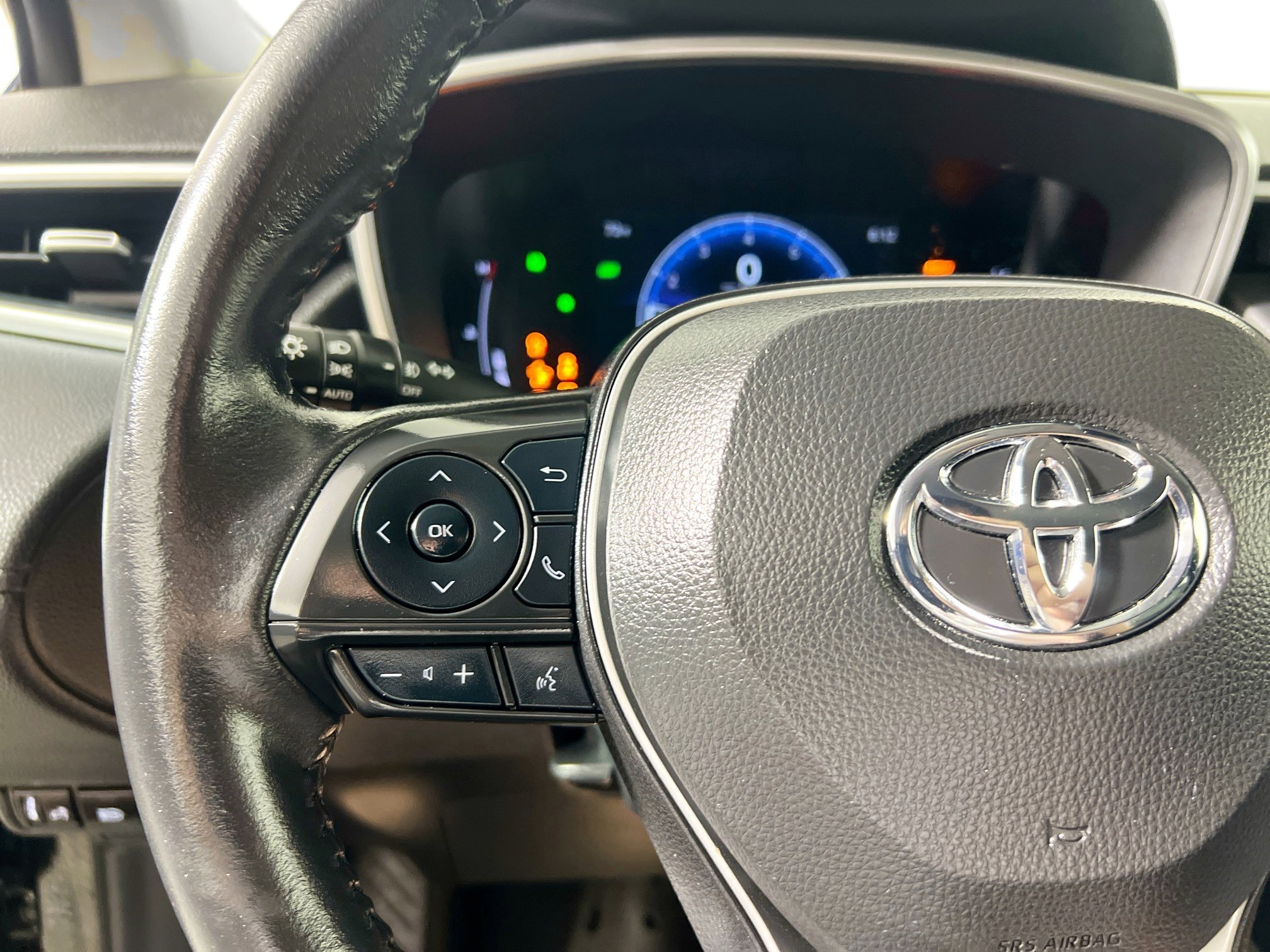 Used 2024 Toyota Corolla Cross XLE image 22