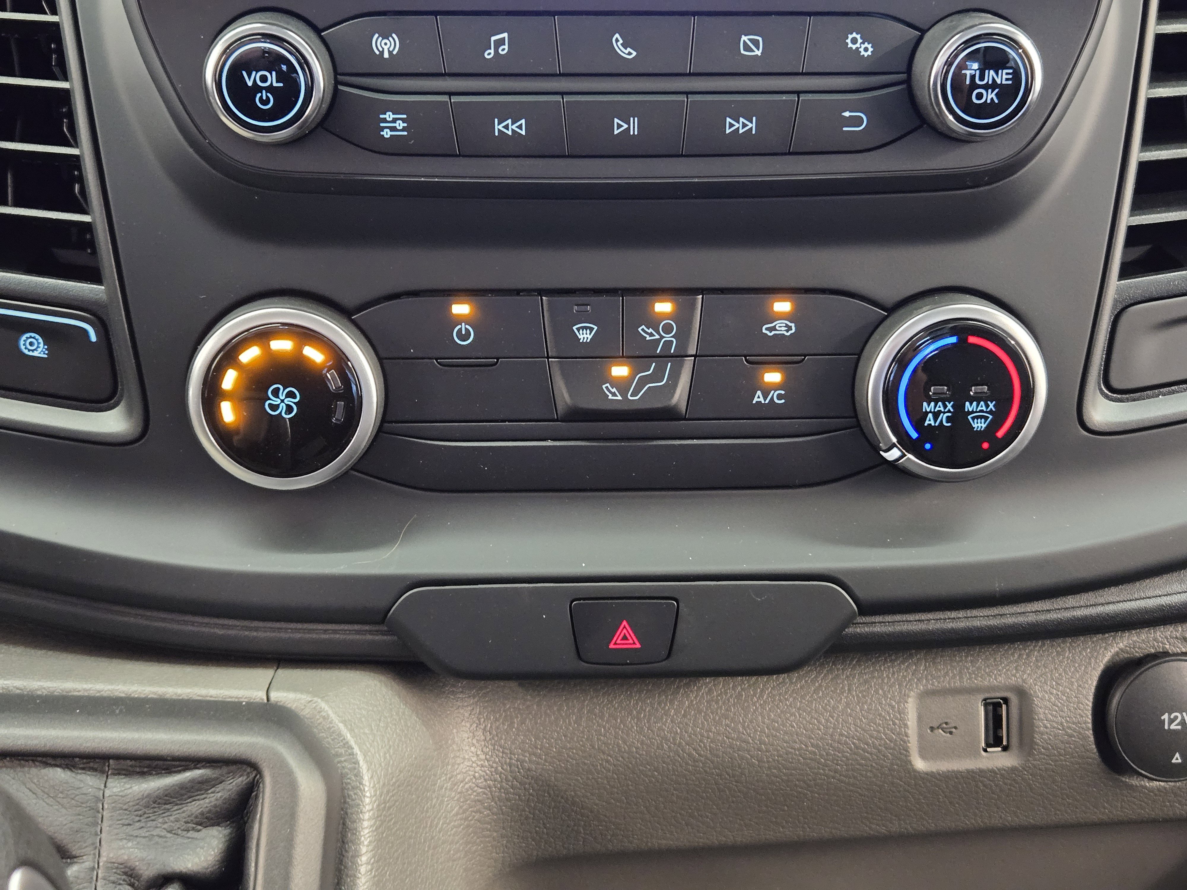 Used 2024 Ford Transit 350 Low Roof image 21