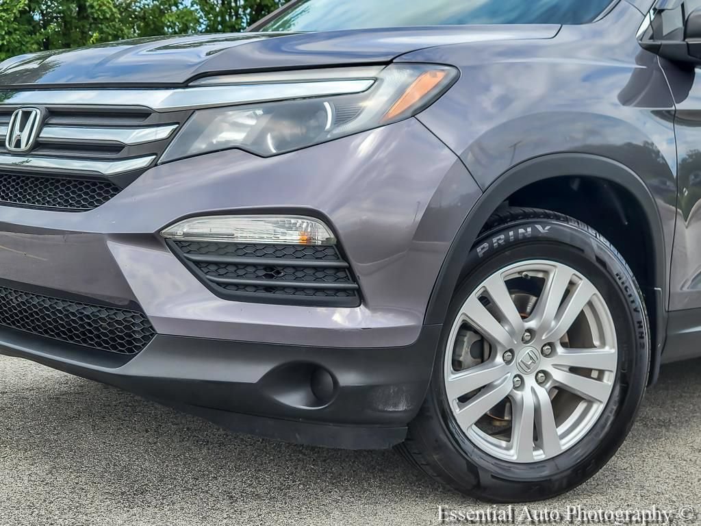 Used 2016 Honda Pilot LX image 3