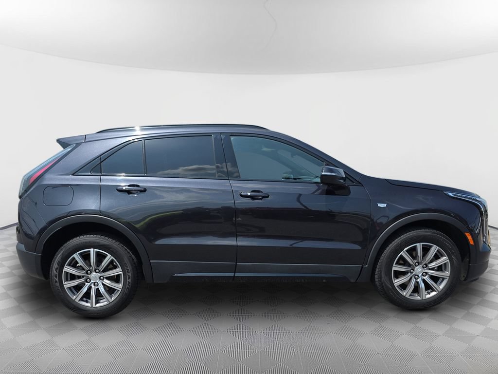 Used 2023 Cadillac XT4 Sport w/ Cold Weather Package AWD/4WD image 9