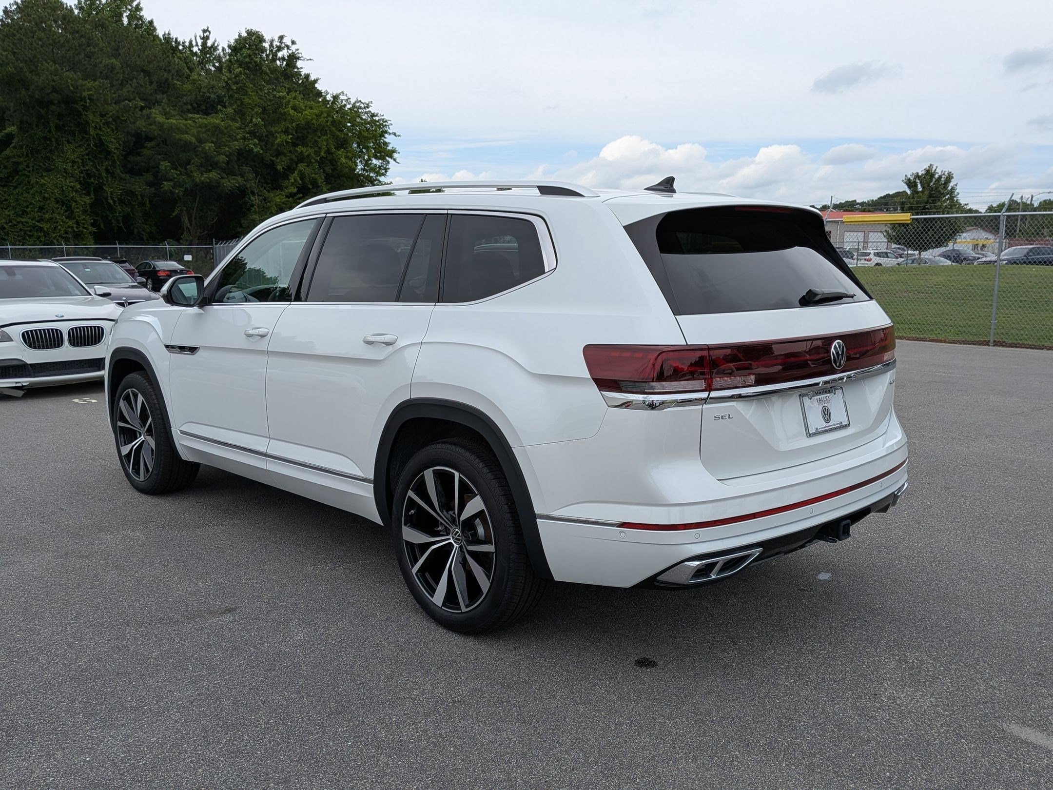 New 2026 Volkswagen Atlas SEL Premium R-Line AWD/4WD image 5