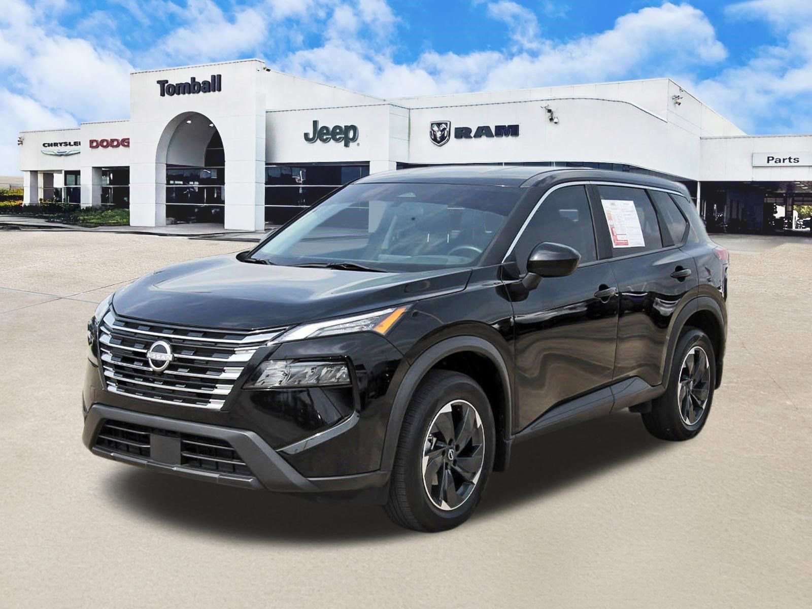 Used 2024 Nissan Rogue SV image 3