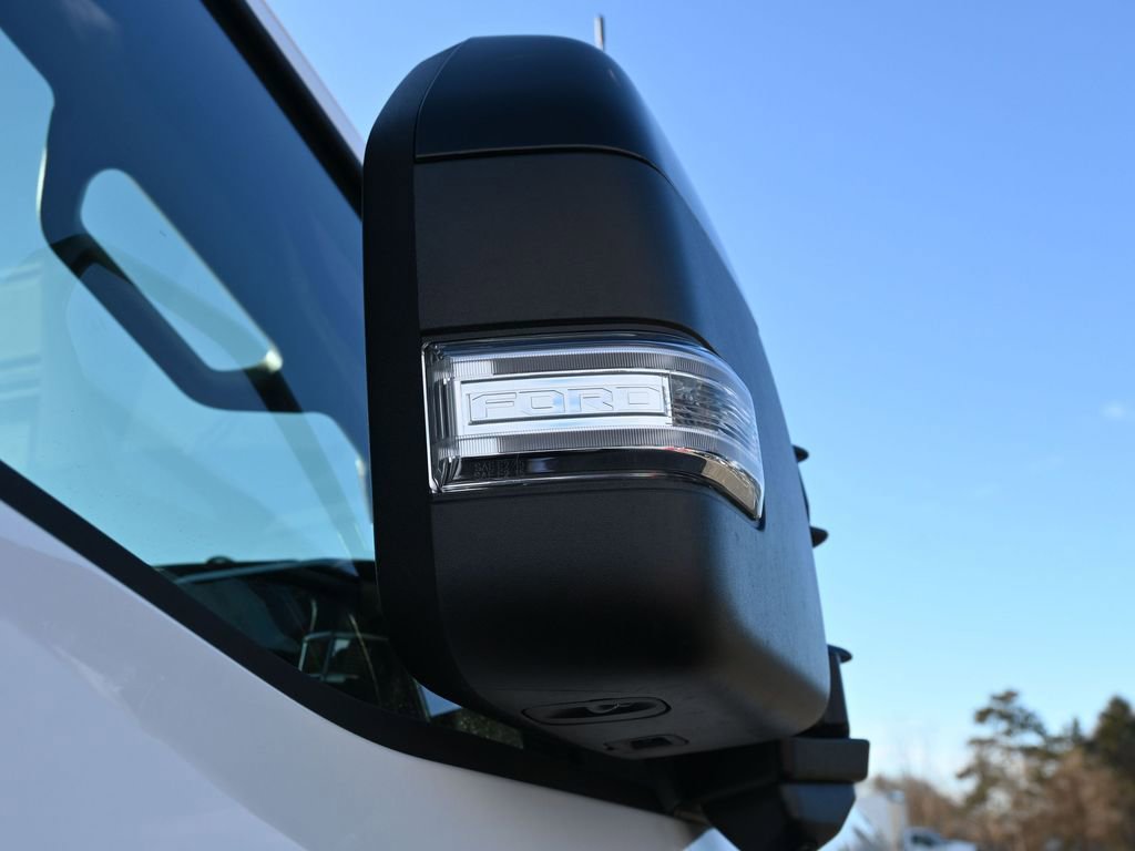 New 2026 Ford F250 Lariat w/ Black Appearance Package image 17