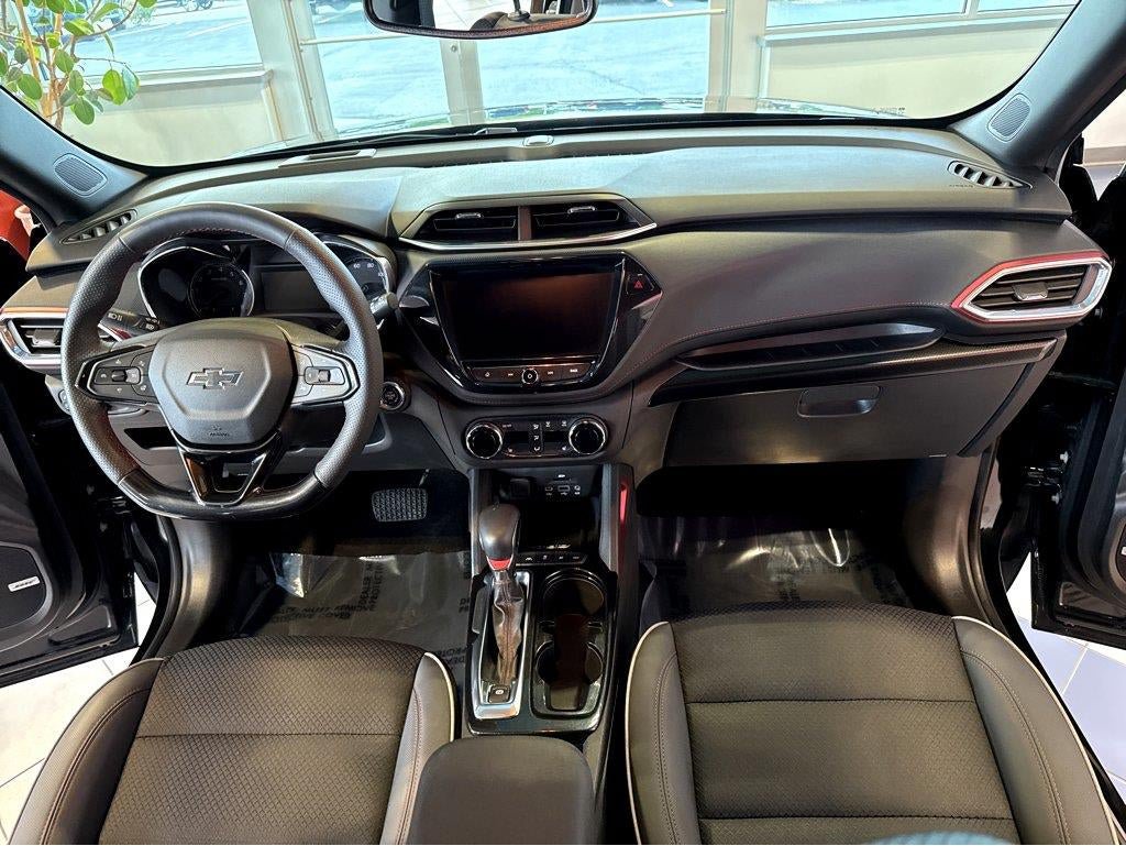 Used 2023 Chevrolet TrailBlazer RS w/ Technology Package AWD/4WD image 20