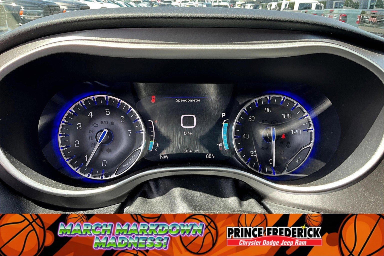Used 2022 Chrysler Pacifica Touring-L image 17