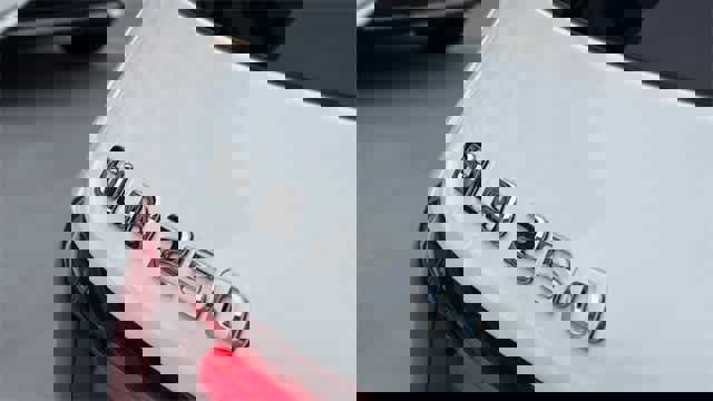 Used 2025 Mercedes-Benz GLB 250 4MATIC image 11