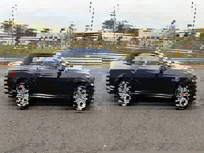 Used 2017 Bentley Continental GT image 13