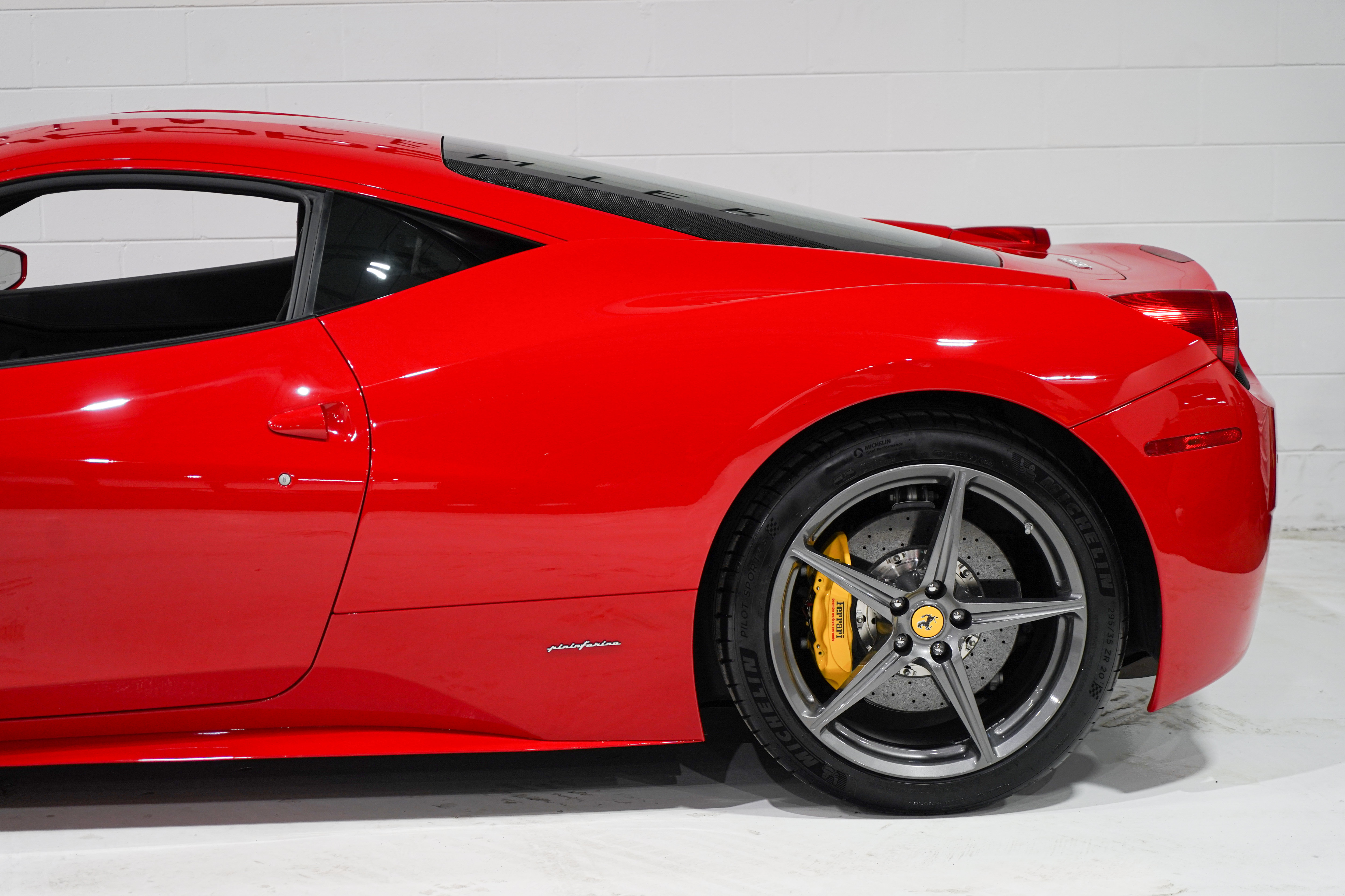 Used 2014 Ferrari 458 Italia Coupe RWD image 31