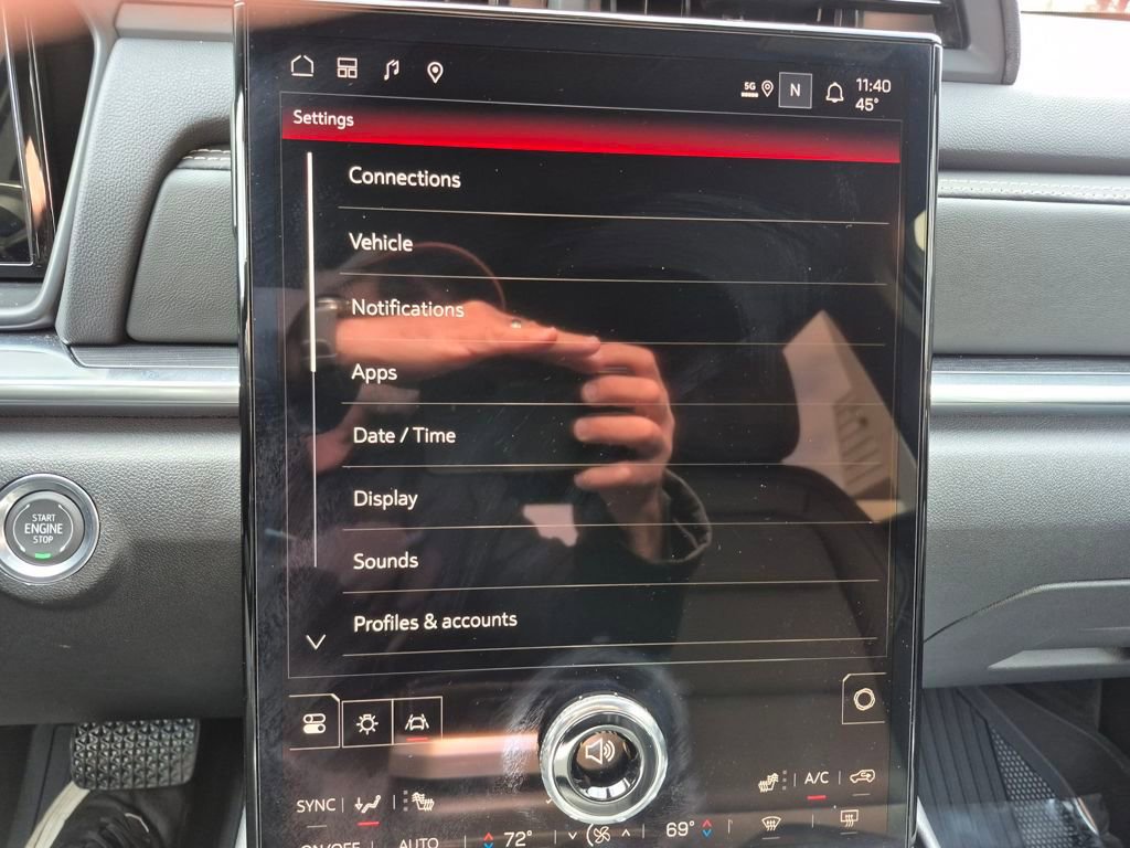 Used 2026 GMC Terrain Elevation w/ Elevation Premium Package image 20