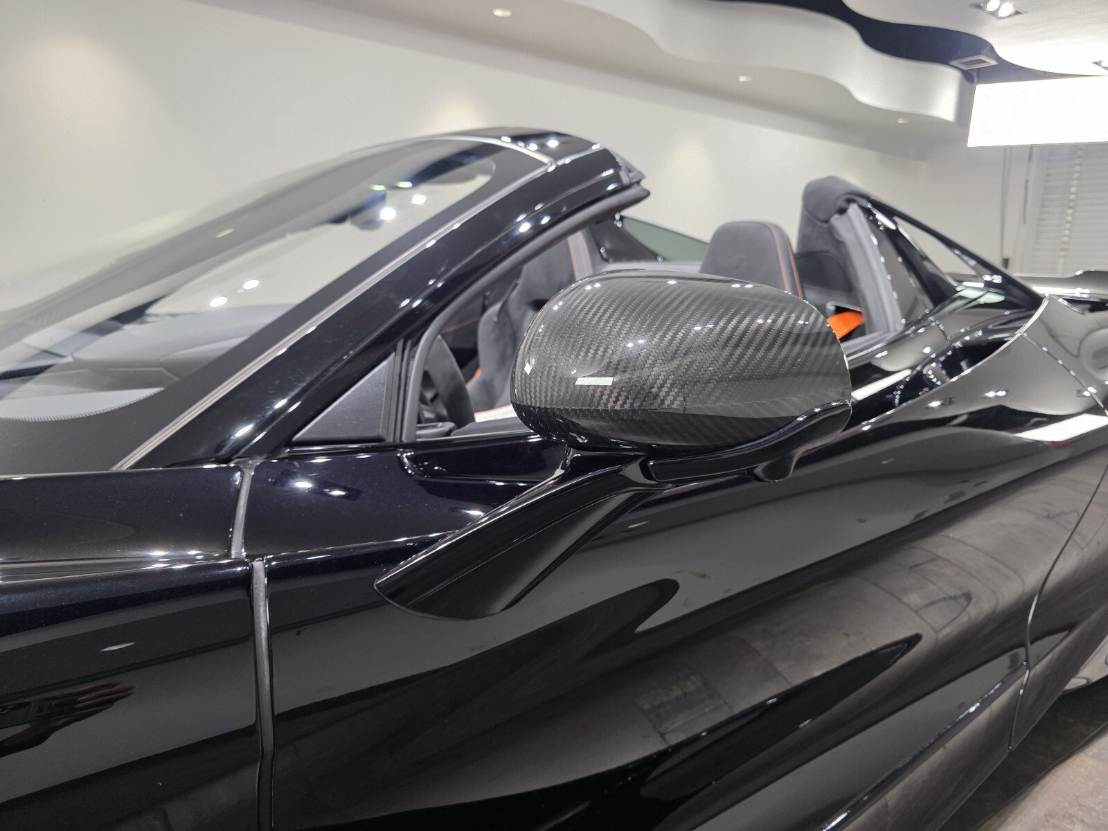 Used 2025 McLaren 750S Spider RWD image 19