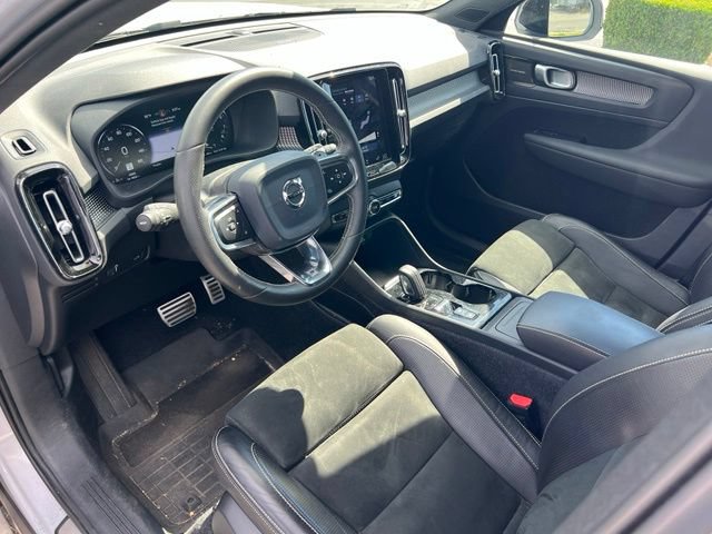 Used 2020 Volvo XC40 T5 R-Design AWD/4WD image 11