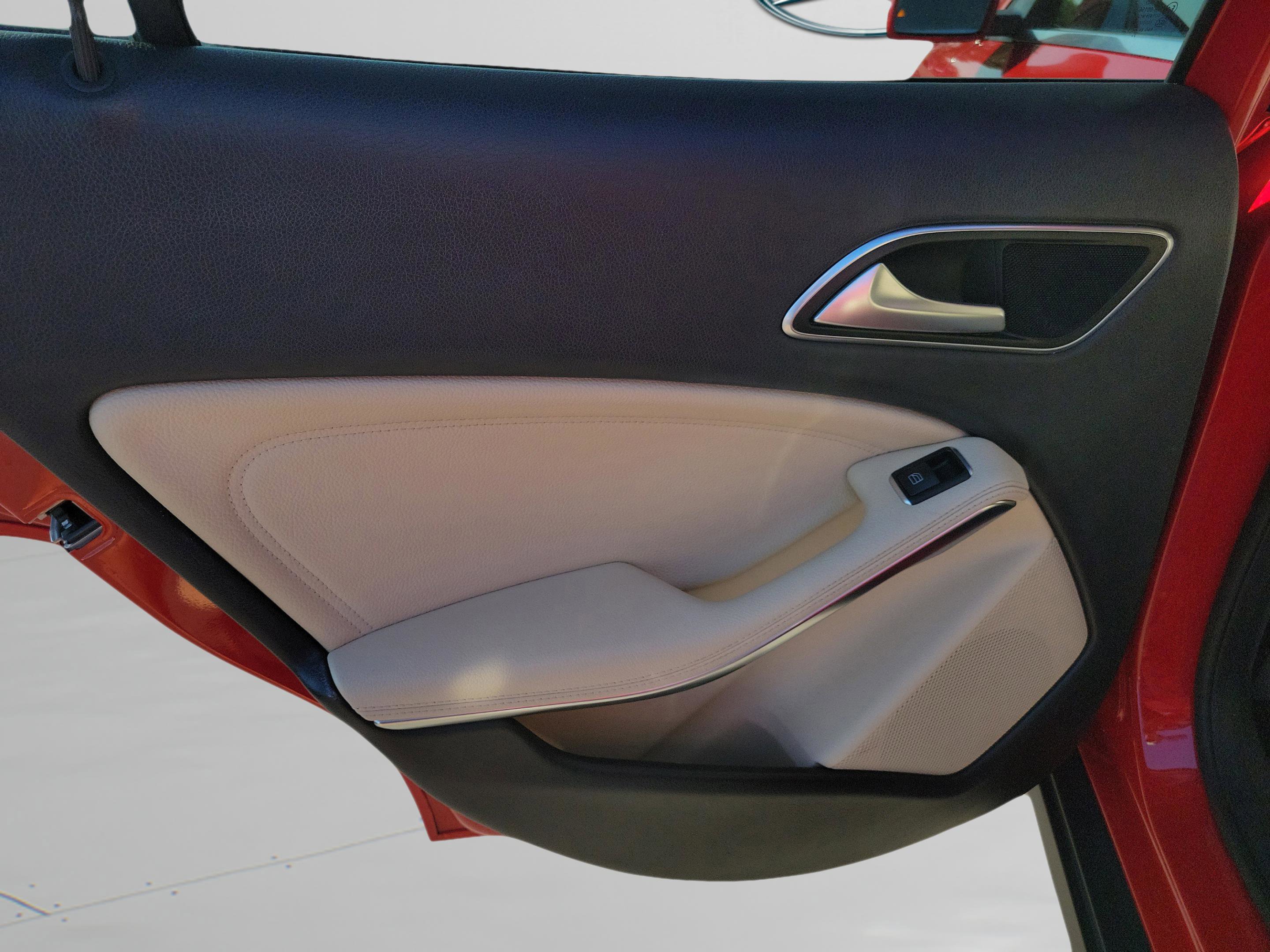 Used 2018 Mercedes-Benz GLA 250 image 22