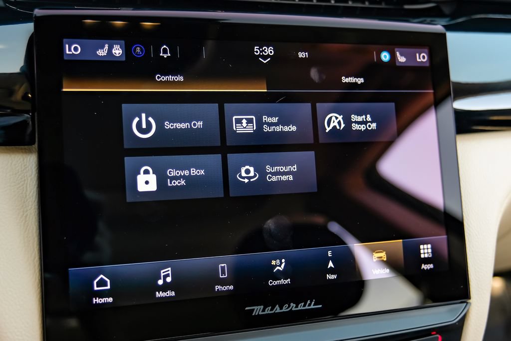 Used 2022 Maserati Quattroporte Modena RWD image 33