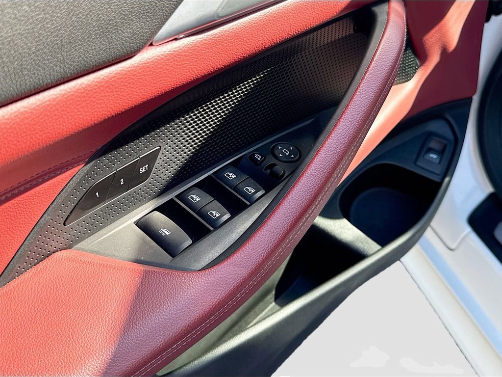 Used 2024 BMW 430i Convertible image 16