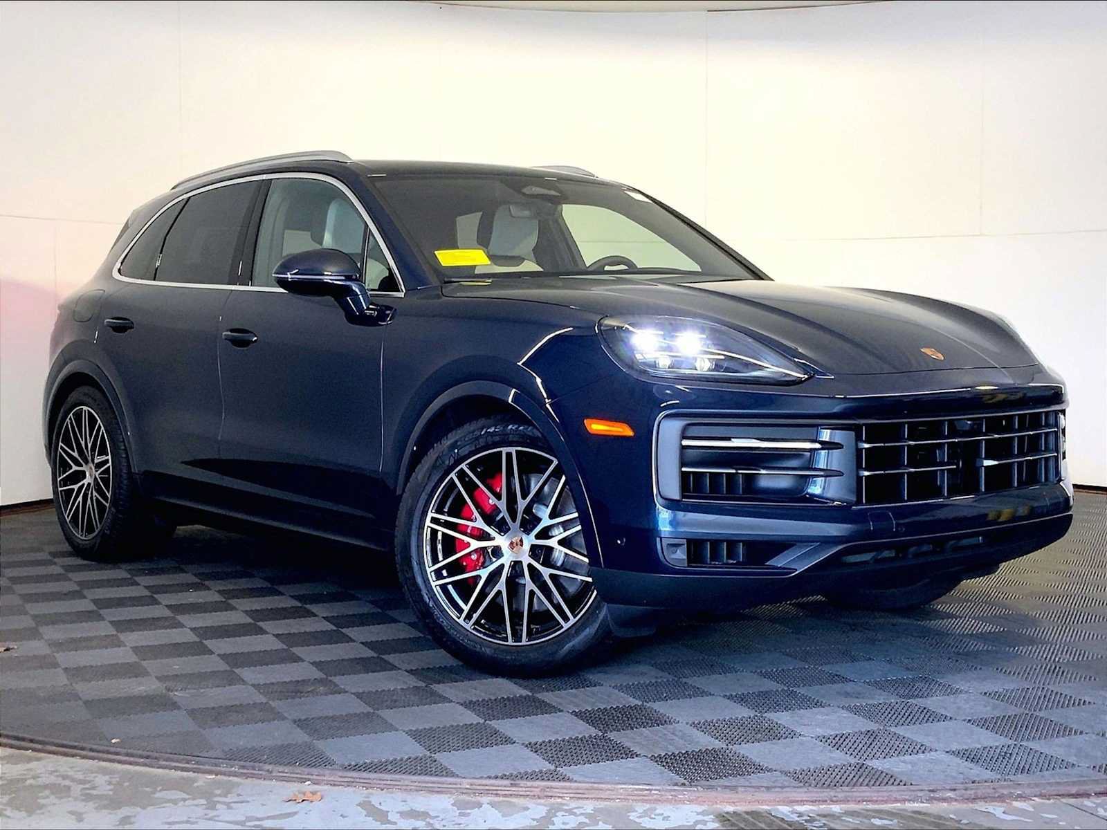 Used 2026 Porsche Cayenne S AWD/4WD image 9