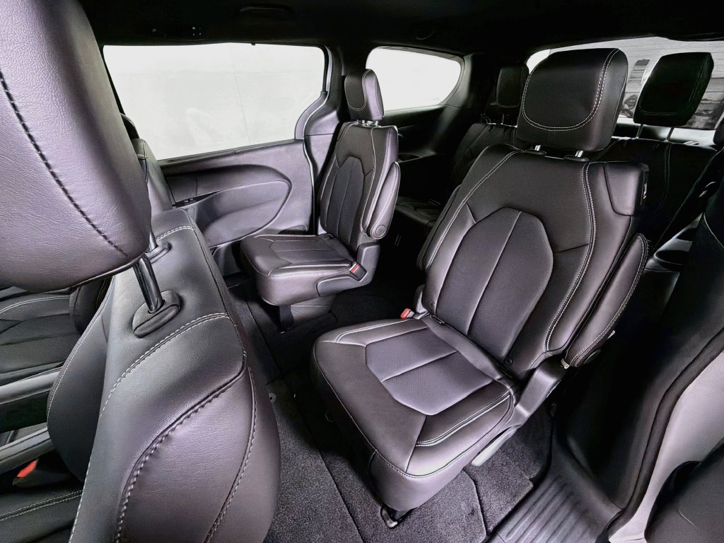New 2027 Chrysler Pacifica LX FWD image 23