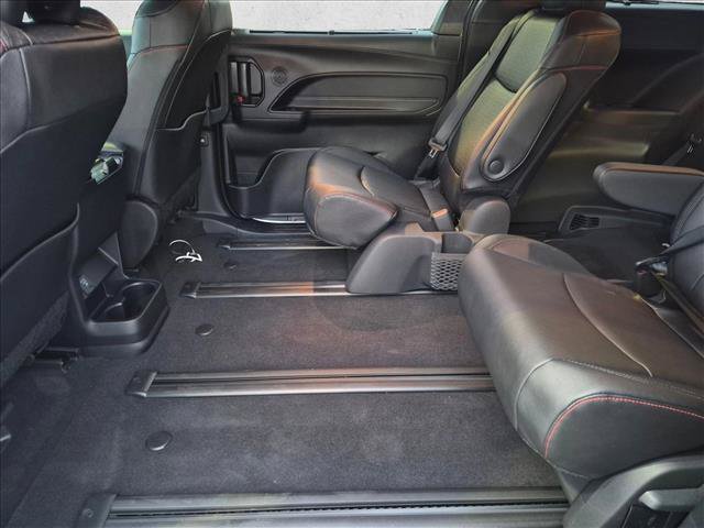 New 2026 Toyota Sienna XSE FWD image 13