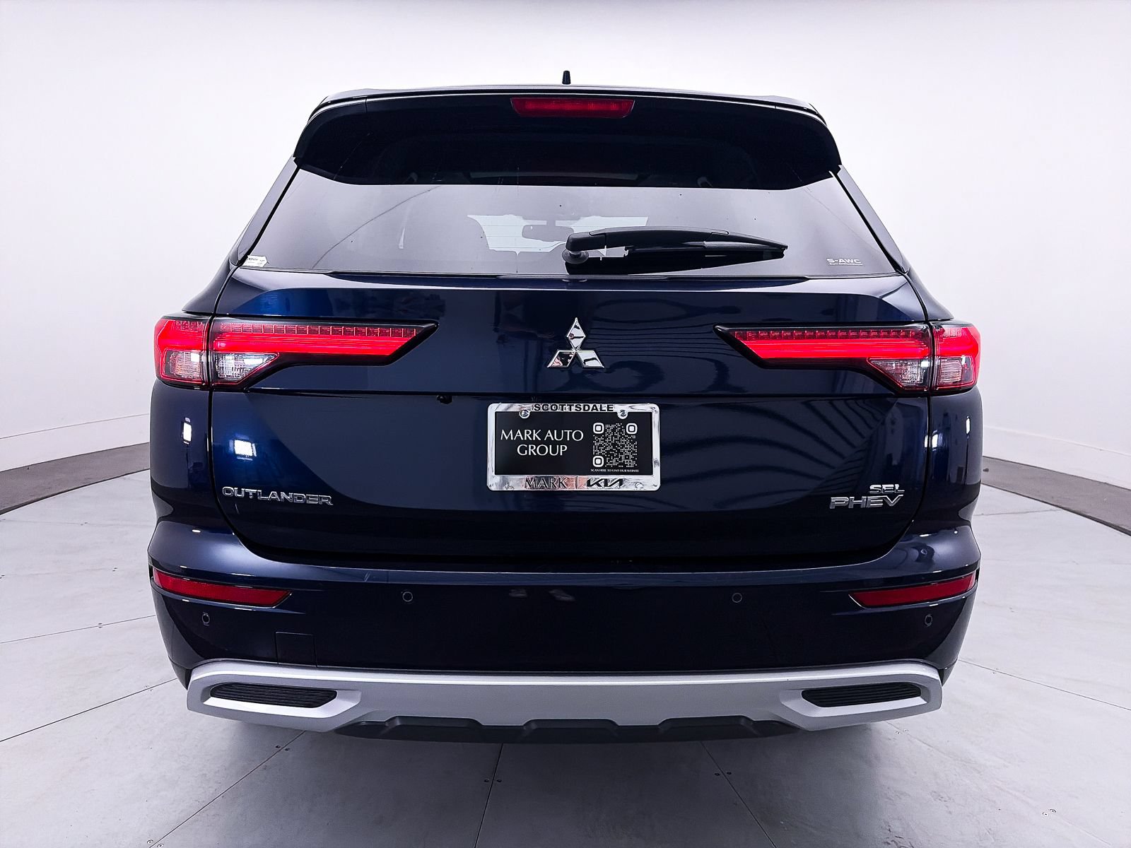 Used 2024 Mitsubishi Outlander SEL AWD/4WD image 16