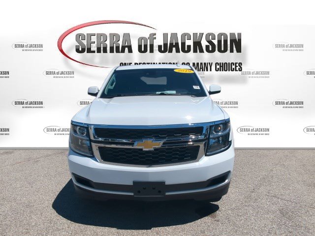 Used 2019 Chevrolet Suburban LT RWD image 3