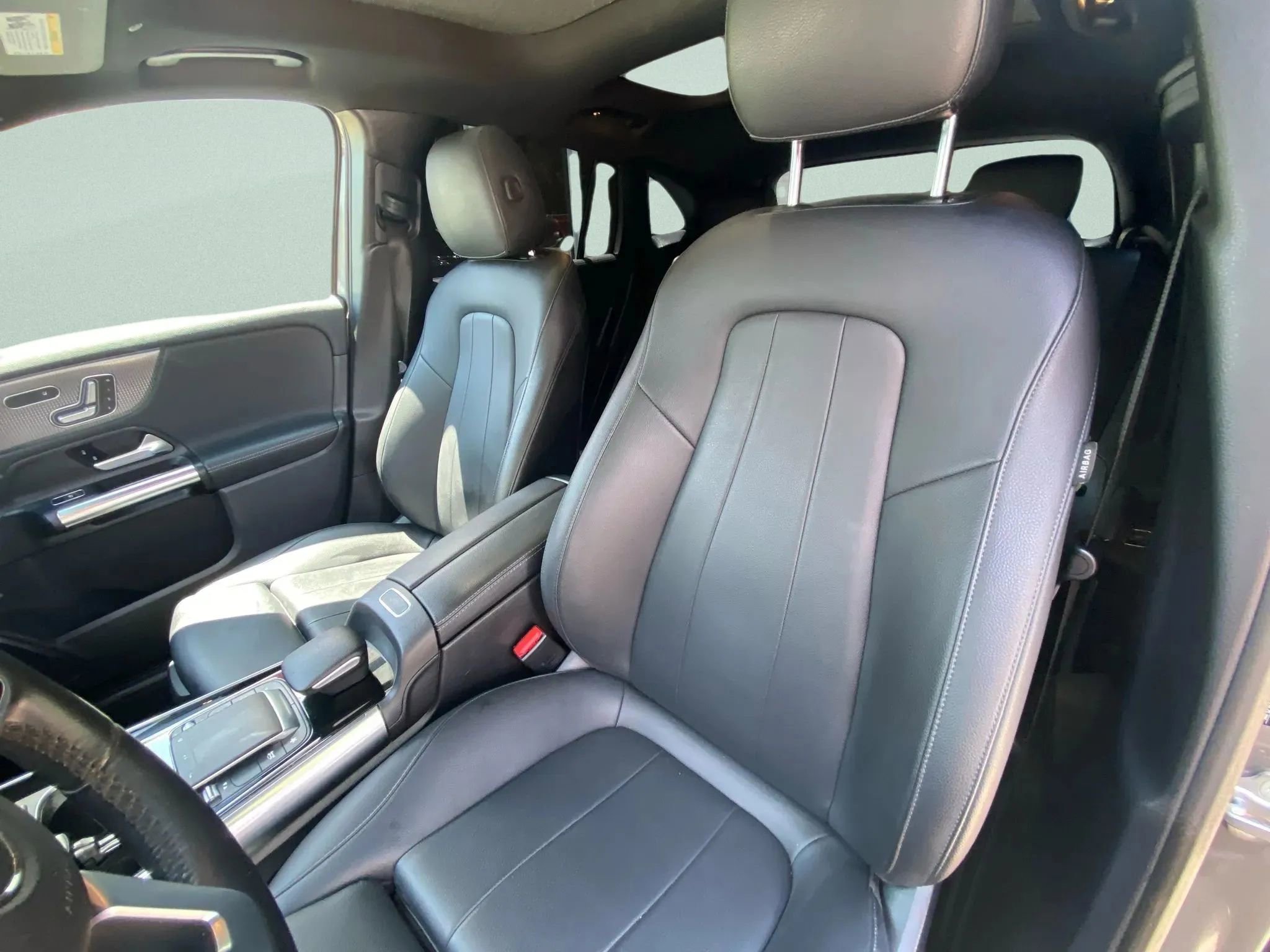 Used 2021 Mercedes-Benz GLA 250 4MATIC image 41