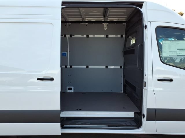 New 2026 Mercedes-Benz Sprinter 2500 image 23