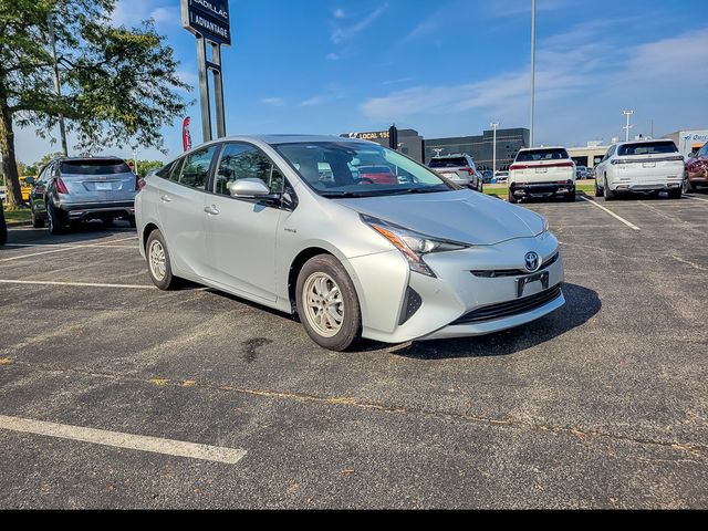 Used 2017 Toyota Prius Four w/ Advanced Technology Package FWD image 6