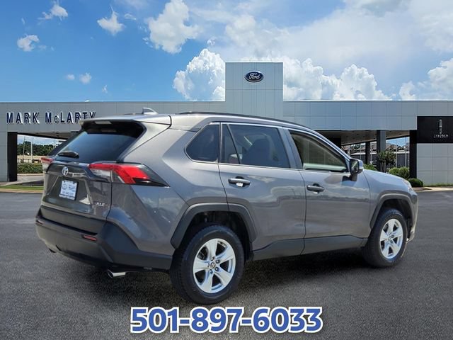 Used 2021 Toyota RAV4 XLE FWD image 5