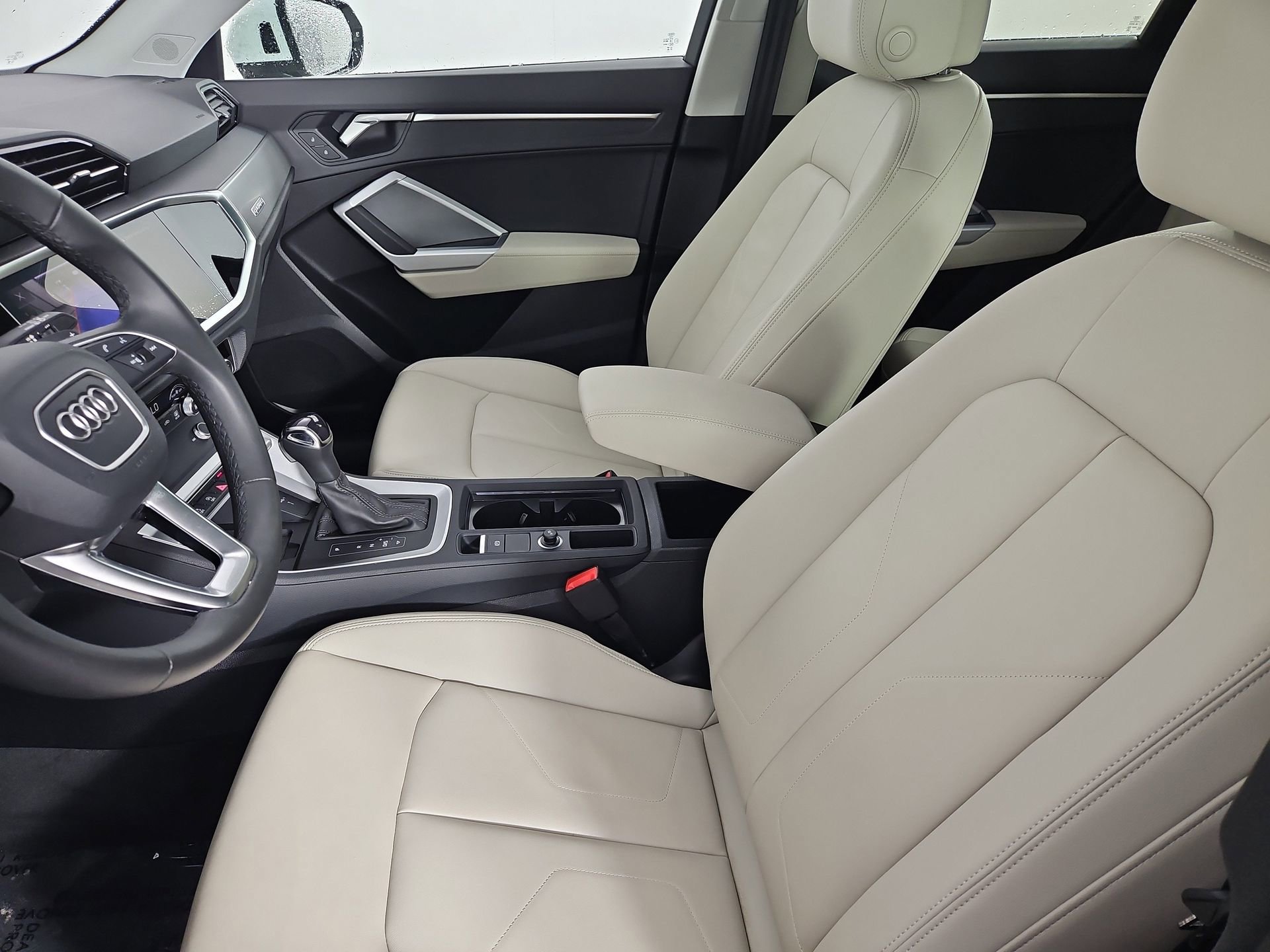 Certified 2025 Audi Q3 2.0T Premium w/ Convenience Package image 18