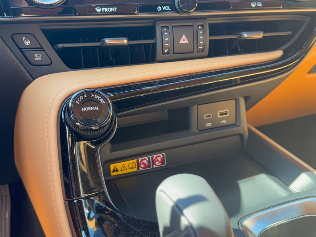 Used 2025 Lexus NX 350h AWD w/ Rear Seat Package image 22