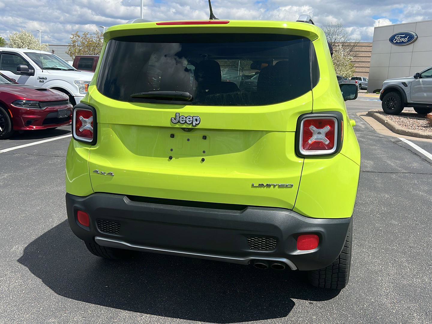 Used 2017 Jeep Renegade Limited AWD/4WD image 7