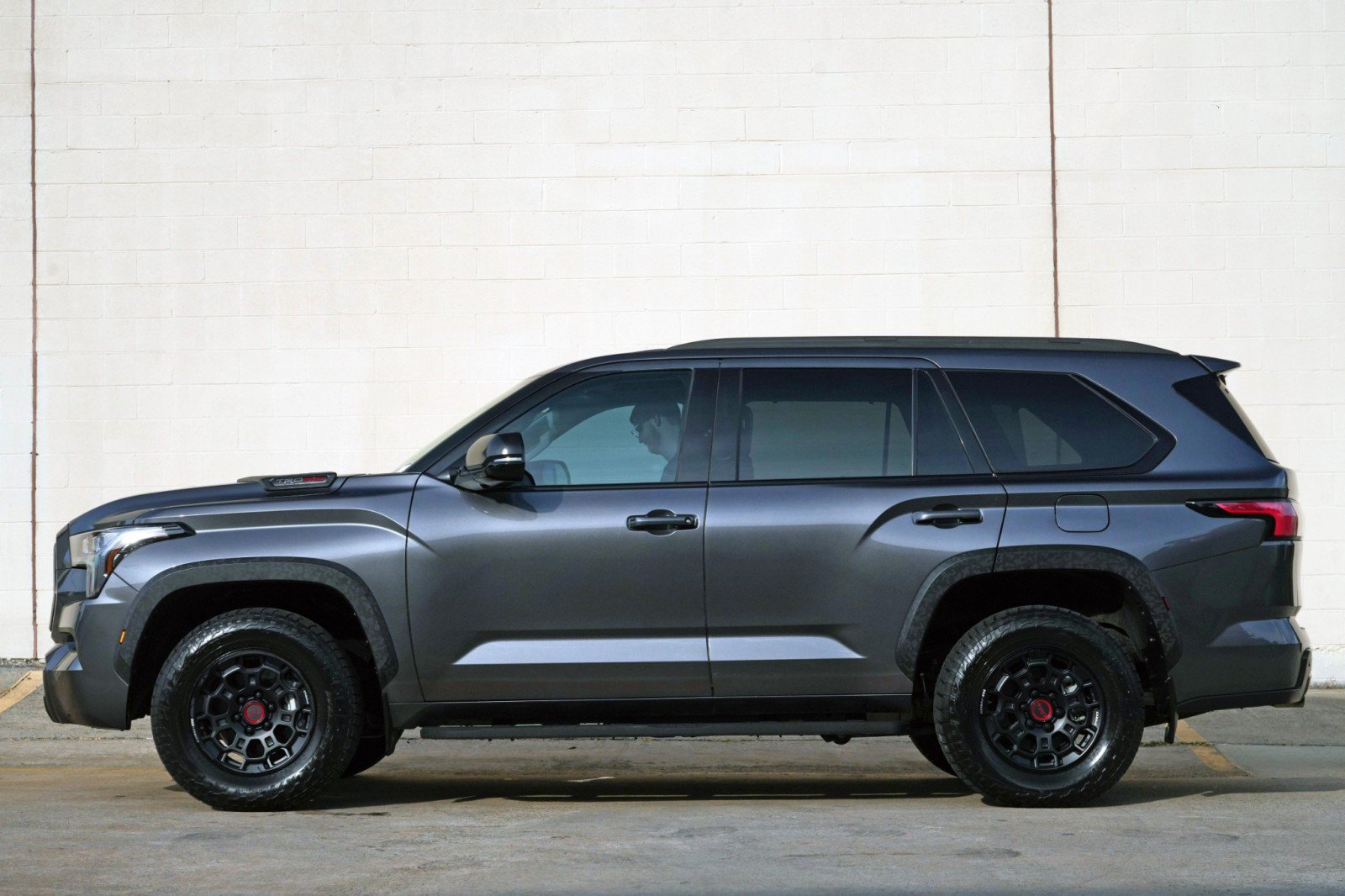 Used 2023 Toyota Sequoia TRD Pro AWD/4WD image 9