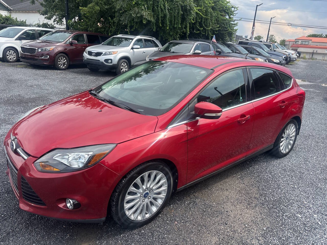 Used 2012 Ford Focus Titanium FWD image 9