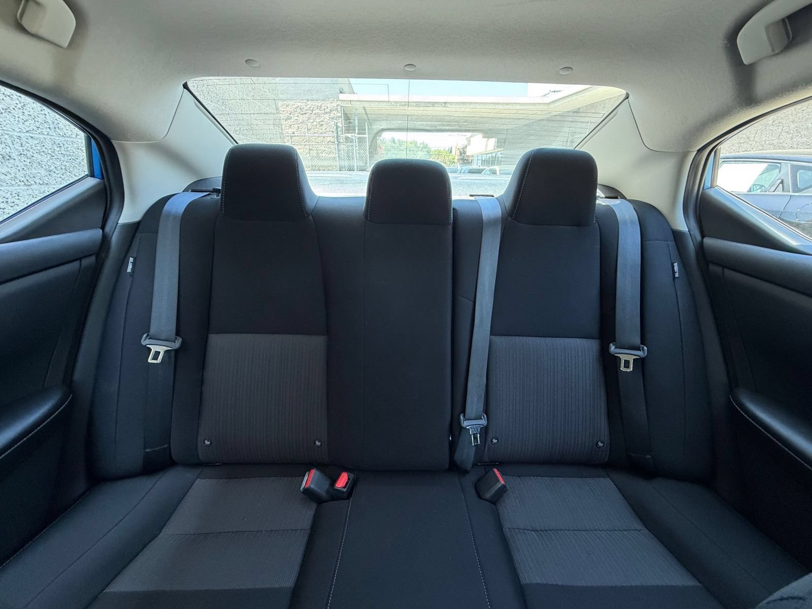 Used 2025 Nissan Sentra SV FWD image 36