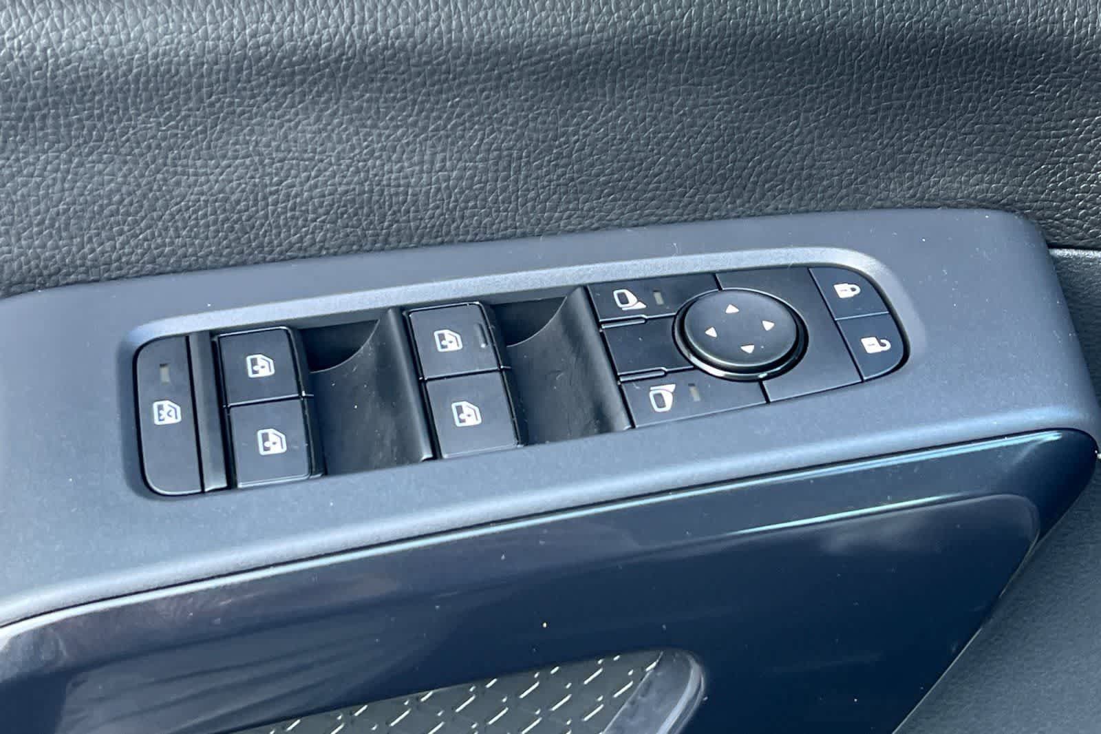 New 2026 Nissan Pathfinder SV AWD/4WD image 14